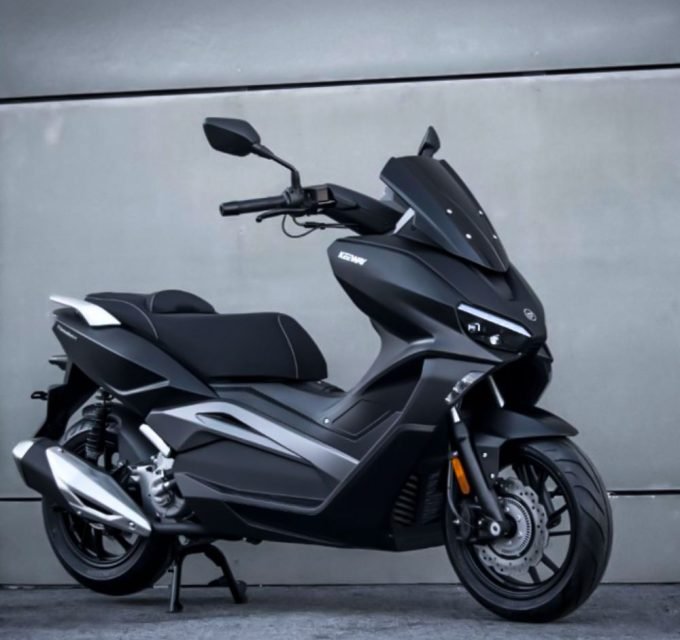 Keeway Vieste 300