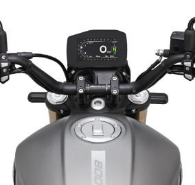 Benelli Leoncino 800