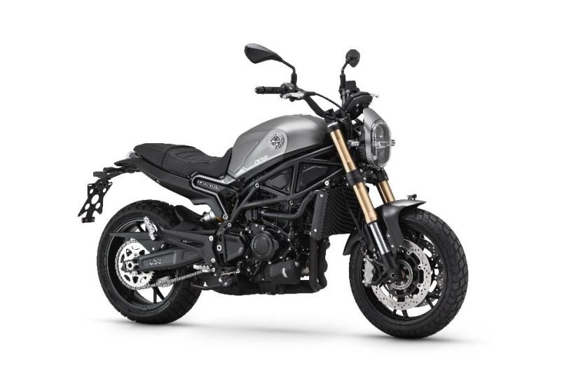 Benelli Leoncino 800